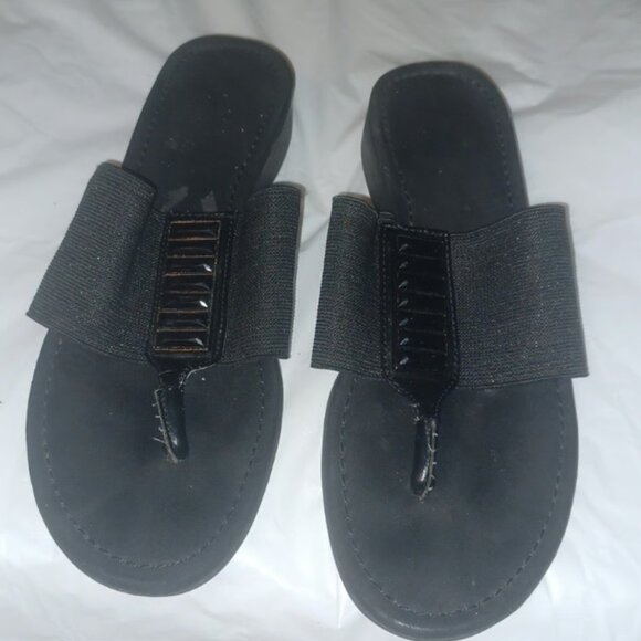 These Size 8 Black Rhinestones Sandals - Picture 3 of 4